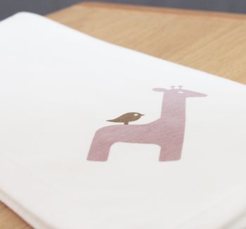 blanket-noths-normal_organic-cotton-giraffe-blanket